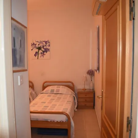 Sirena Sunrise 125 شقة