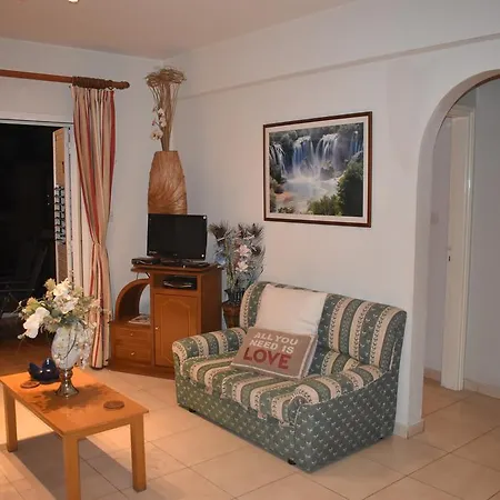 Sirena Sunrise 125 アパート