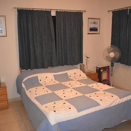 Sirena Sunrise 125 アパート