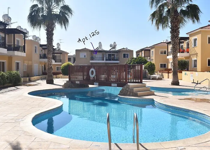 Sirena Sunrise 125 * Paphos